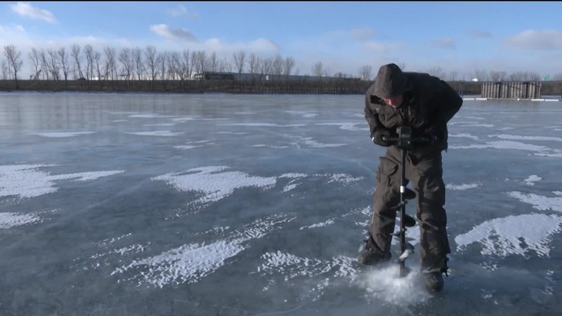 Experience the Thrills of Ice Fishing at UK's Top Live Casinos Online, ice fishing gambling